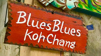 BLUES BLUES ARTS & FOOD BLUES BLUES ARTS & FOOD
