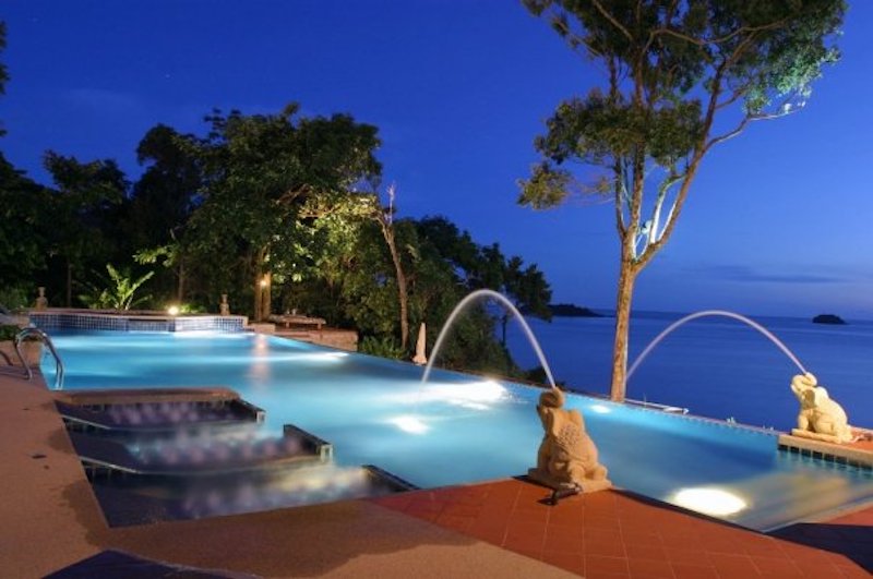 Koh Chang Cliff Beach Resort