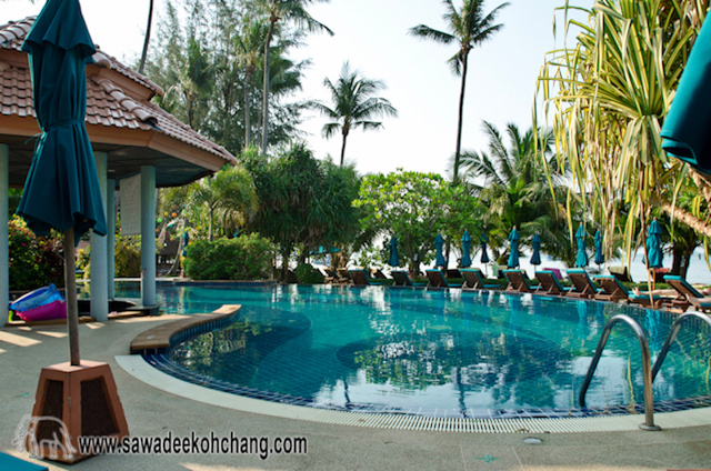 Paradise Resort & Spa swimming pool