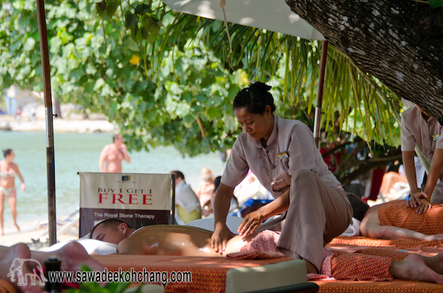 Massage on the beach