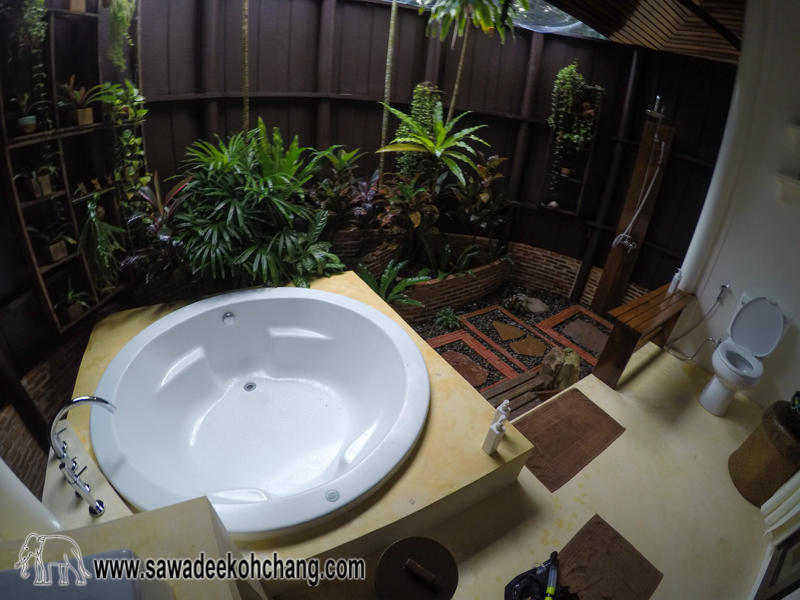 Opened-garden bathroom