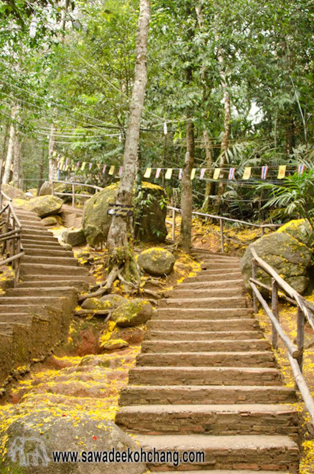 Khao Khitchakut, the "Stairway to Heaven"!